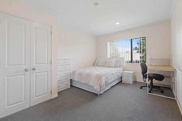 Photo of property in 18 Brittany Drive, Henderson, Auckland, 0612