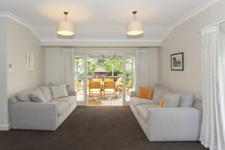 Photo of property in 4 Milverton Avenue, Hokowhitu, Palmerston North, 4410
