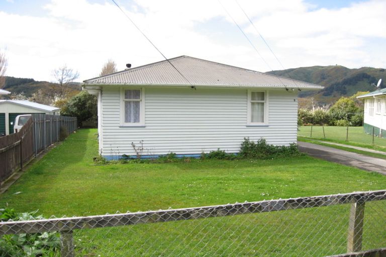 Photo of property in 10 Karaka Street, Wainuiomata, Lower Hutt, 5014