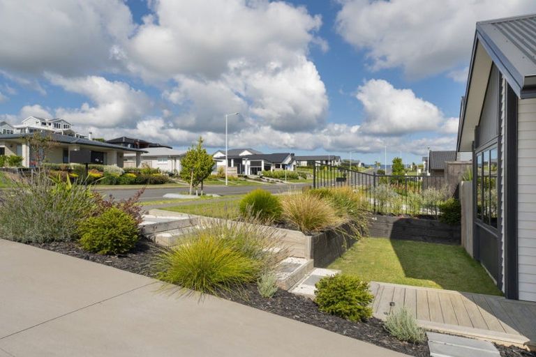 Photo of property in 31 Ridge Drive, Omokoroa, 3114