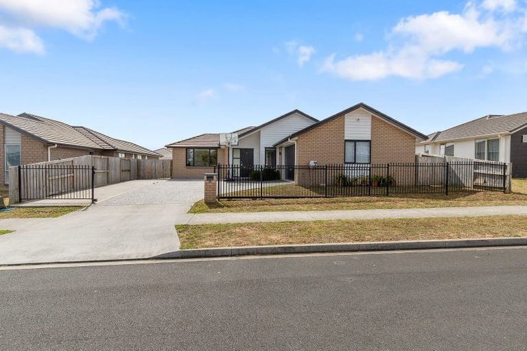 Photo of property in 20 Murray Ward Drive, Te Kauwhata, 3710