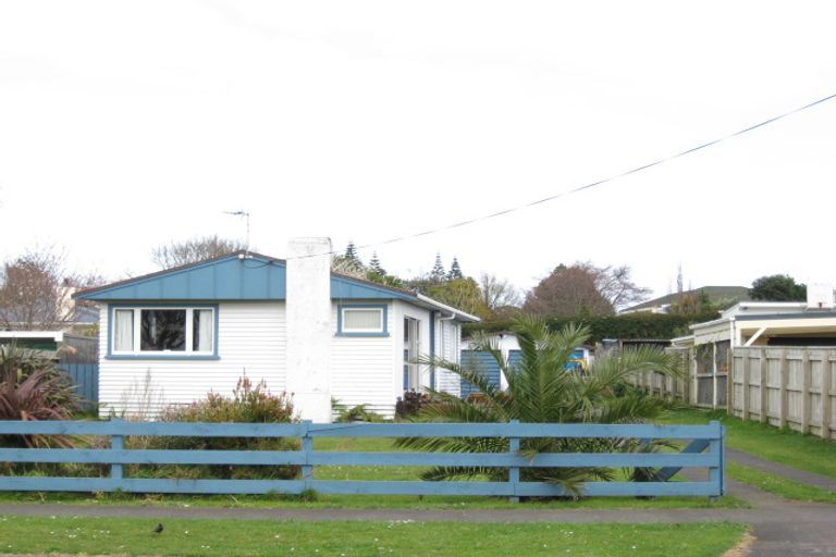 Photo of property in 35 Wynyard Street, Bell Block, New Plymouth, 4312