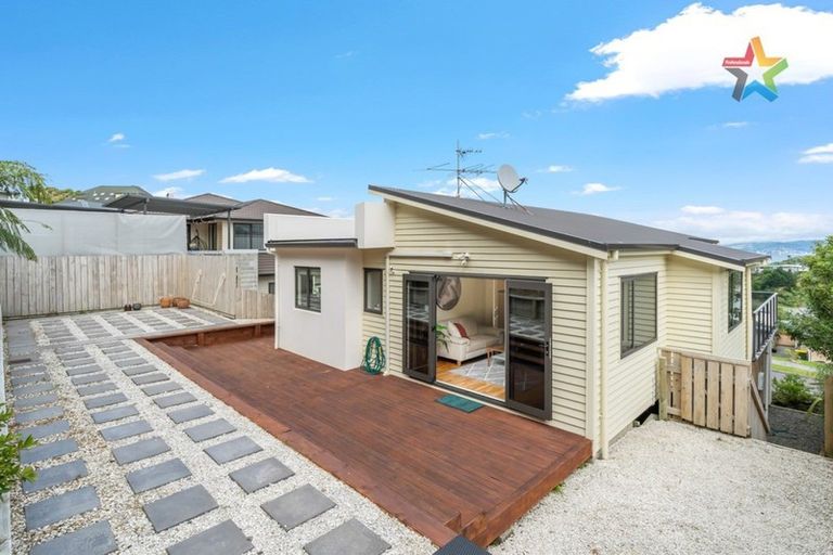 Photo of property in 93 Cedar Street, Maungaraki, Lower Hutt, 5010