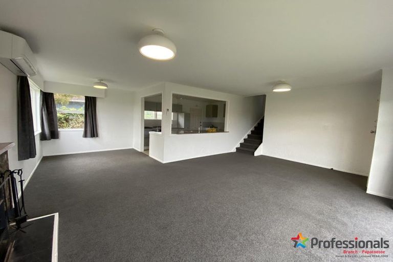 Photo of property in 119 Edgewater Drive, Pakuranga, Auckland, 2010