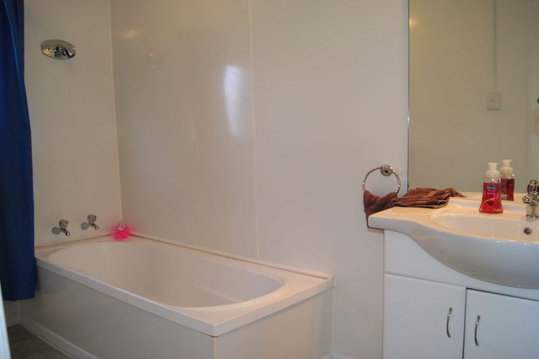 Photo of property in 3 Roseness Street, Palmerston, 9430