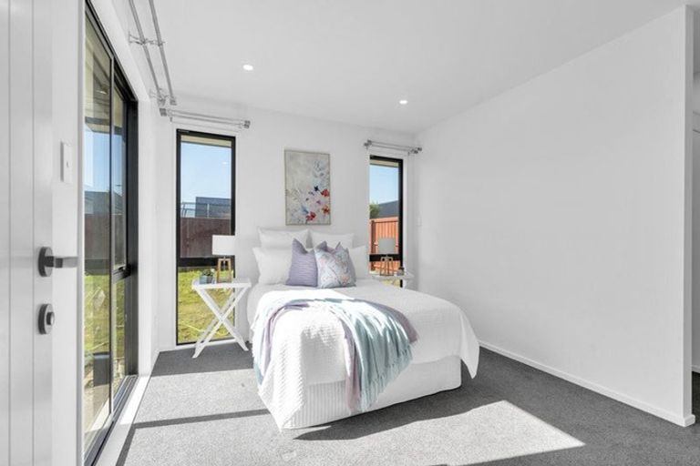 Photo of property in 6 Crosado Place, Rolleston, 7614