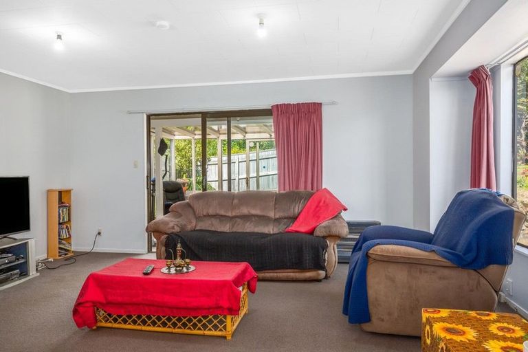 Photo of property in 24b Parkinson Close, Whitby, Porirua, 5024