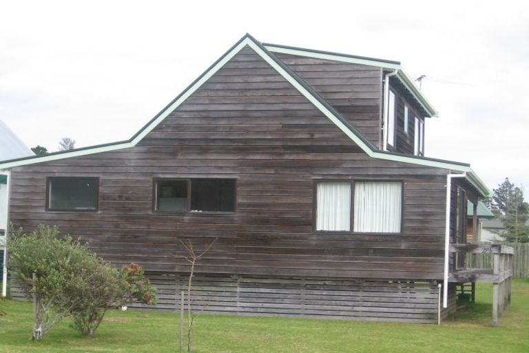 Photo of property in 102 Rimu Place, Matarangi, Whitianga, 3592