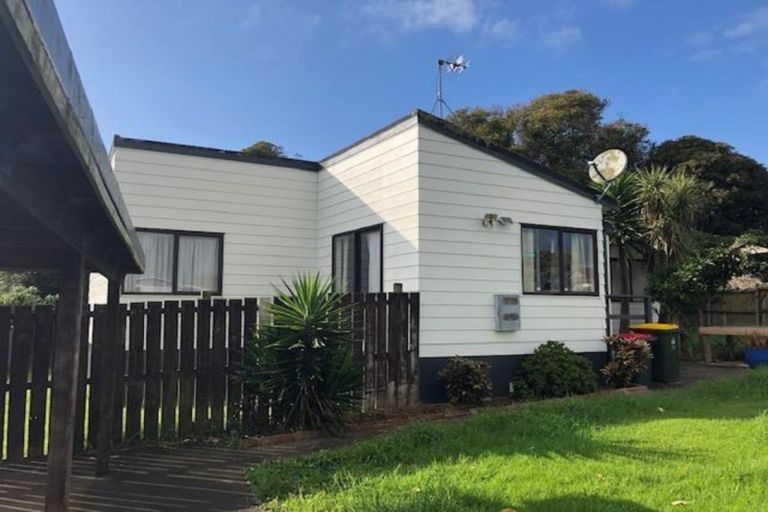Photo of property in 1 Dunstan Place, Otara, Auckland, 2023