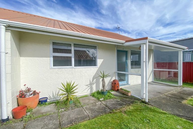 Photo of property in 2a Brookes Street, Inglewood, 4330