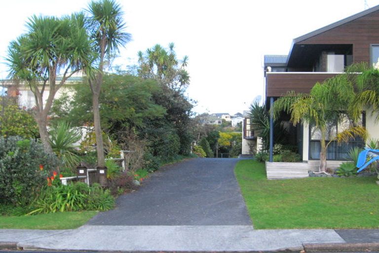 Photo of property in 7a Elgin Place, Red Beach, 0932