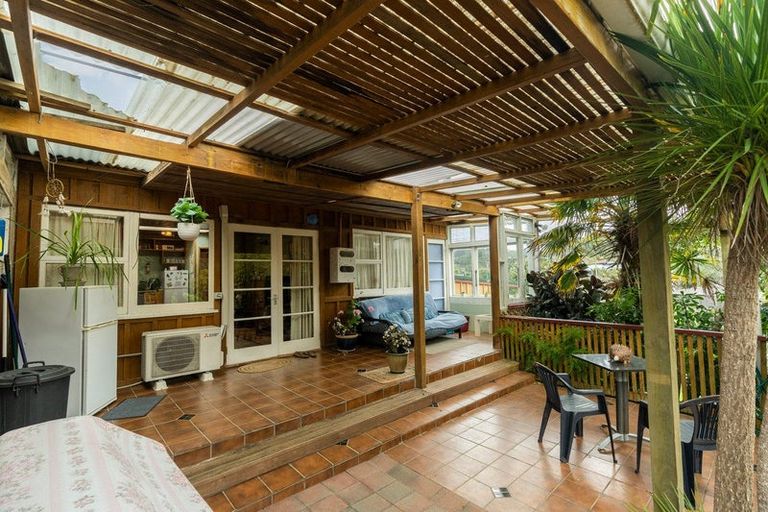 Photo of property in 132 Oakura Road, Oakura, Hikurangi, 0184