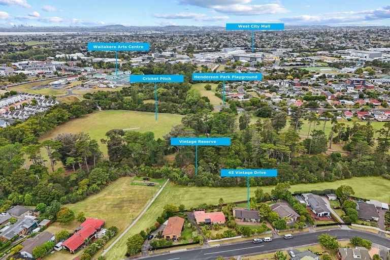 Photo of property in 45 Vintage Drive, Henderson, Auckland, 0612