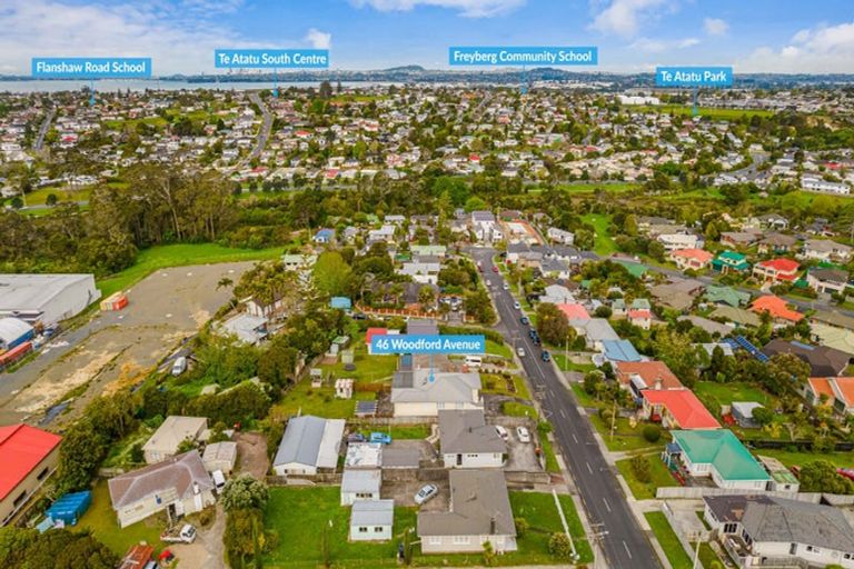 Photo of property in 46 Woodford Avenue, Henderson, Auckland, 0610