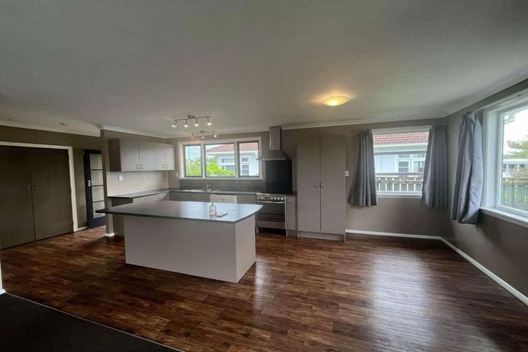 Photo of property in 11 George Street, Levin, 5510