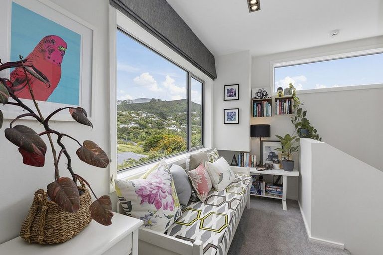 Photo of property in 405b Karori Road, Karori, Wellington, 6012