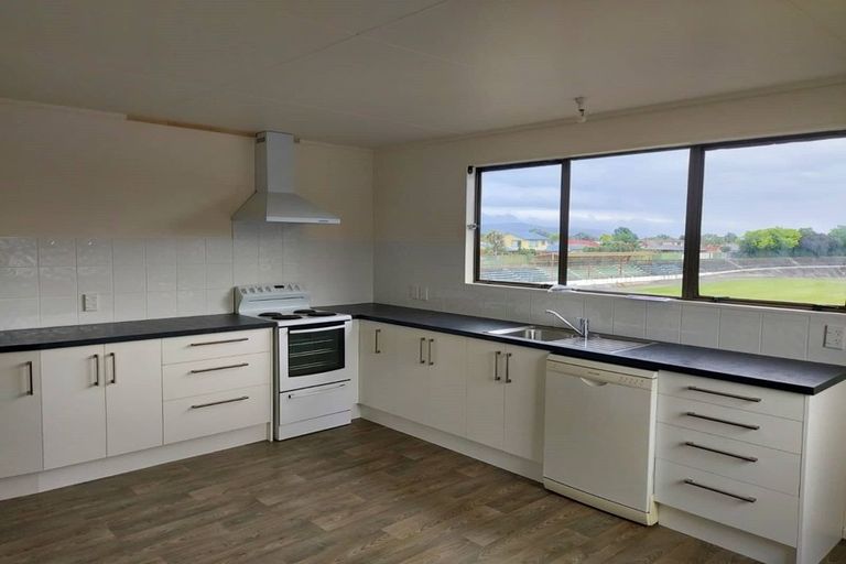 Photo of property in 892 Main Street, Roslyn, Palmerston North, 4414