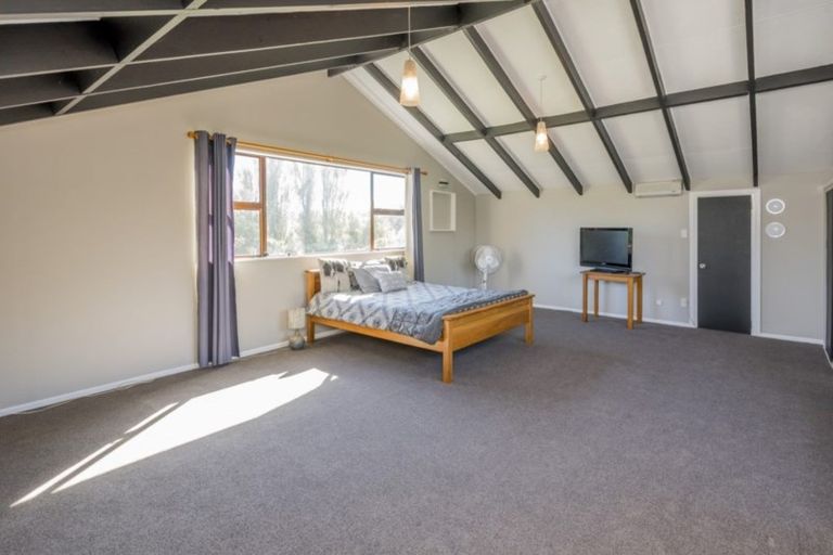 Photo of property in 531 Kawiu Road, Levin, 5572