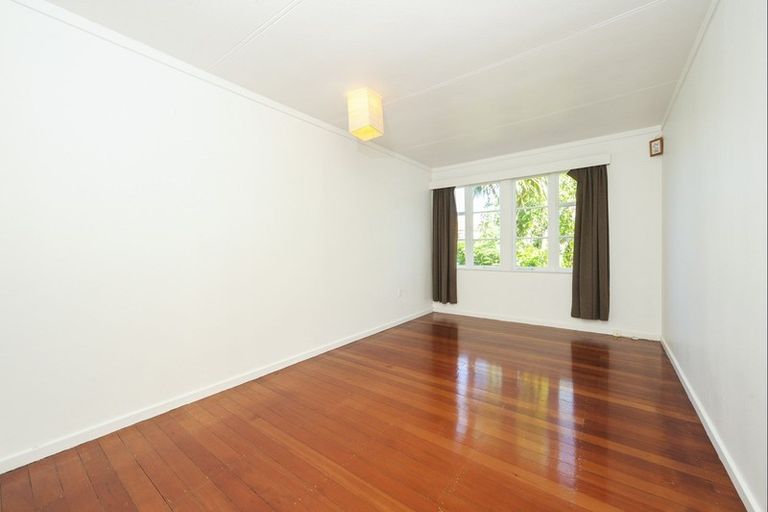 Photo of property in 29 State Avenue, Onehunga, Auckland, 1061