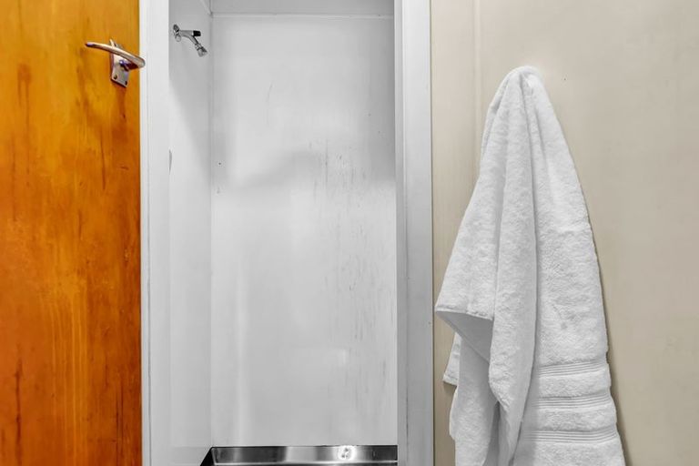 Photo of property in 5 Ranfurly Street, Frankleigh Park, New Plymouth, 4310