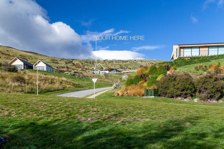 Photo of property in 1 Elk Place, Kelvin Heights, Queenstown, 9300