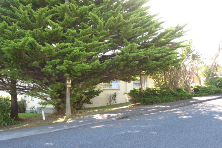 Photo of property in 47 Kingsley Street, Stokes Valley, Lower Hutt, 5019
