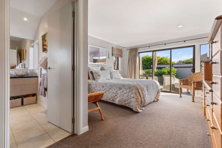 Photo of property in 114 Tuihana Drive, Papamoa Beach, Papamoa, 3118