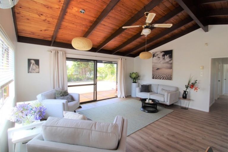 Photo of property in 157 Waimaire Avenue, Matarangi, Whitianga, 3592