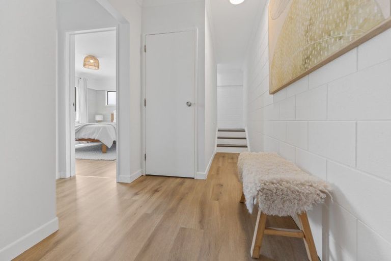 Photo of property in 37 Herekawe Drive, Spotswood, New Plymouth, 4310