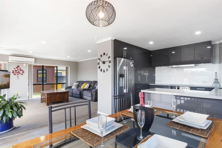 Photo of property in 10 Ocean Crest, Papamoa Beach, Papamoa, 3118