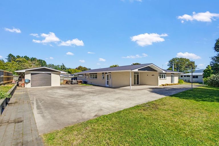 Photo of property in 2 Awatea Terrace, Lynmore, Rotorua, 3010
