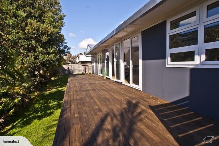 Photo of property in 15a Sea View Terrace, Cockle Bay, Auckland, 2014