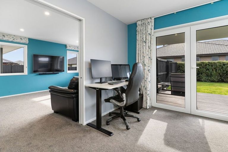 Photo of property in 37 Billington Drive, Halswell, Christchurch, 8025