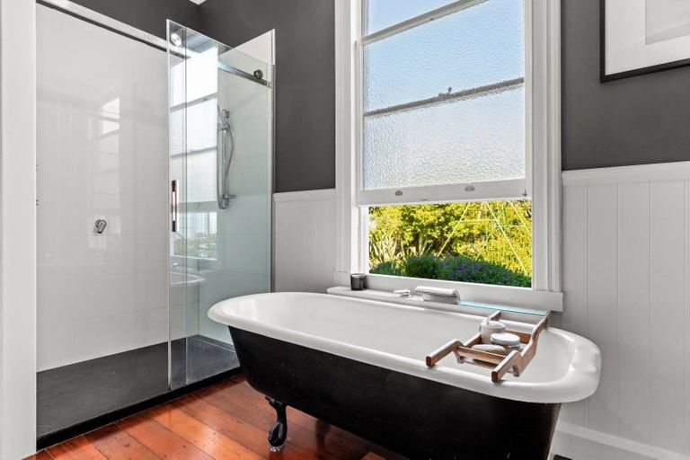 Photo of property in 20 Wheatley Road, Waiohiki, Napier, 4183