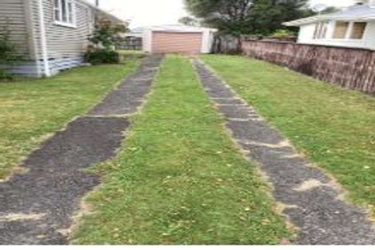 Photo of property in 15 Raukura Street, Turangi, 3334