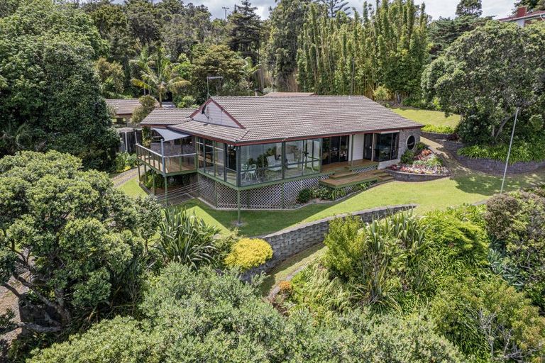 Photo of property in 20 Manganese Point Road, Tamaterau, Whangarei, 0174