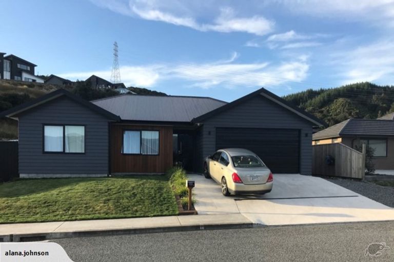 Photo of property in 111 Riverstone Drive, Riverstone Terraces, Upper Hutt, 5018