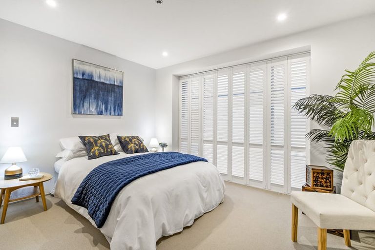 Photo of property in Sanctum Apartment, 10 Ebor Street, Te Aro, Wellington, 6011