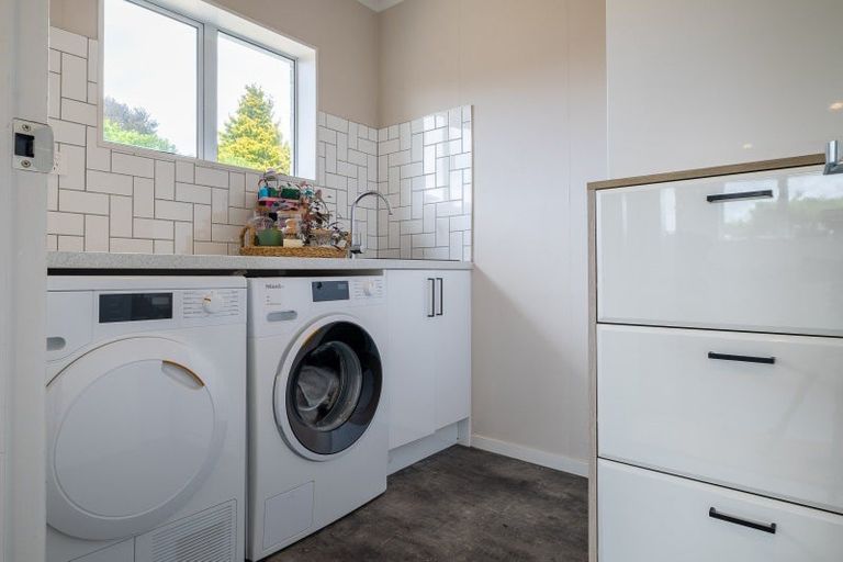 Photo of property in 37 Sheridan Crescent, Leamington, Cambridge, 3432