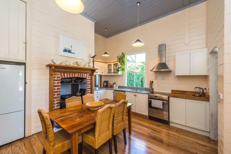 Photo of property in 47 Great North Road, Saint Johns Hill, Whanganui, 4501