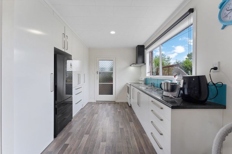 Photo of property in 3/127 Lemon Street, New Plymouth, 4312