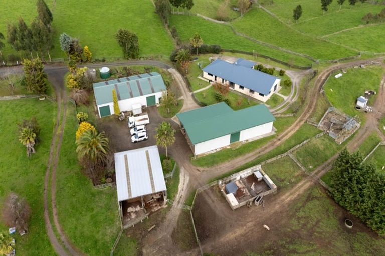 Photo of property in 800 Tuhikaramea Road, Ngahinapouri, Hamilton, 3290