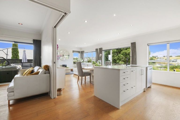 Photo of property in 31 Discovery Drive, Gulf Harbour, Whangaparaoa, 0930