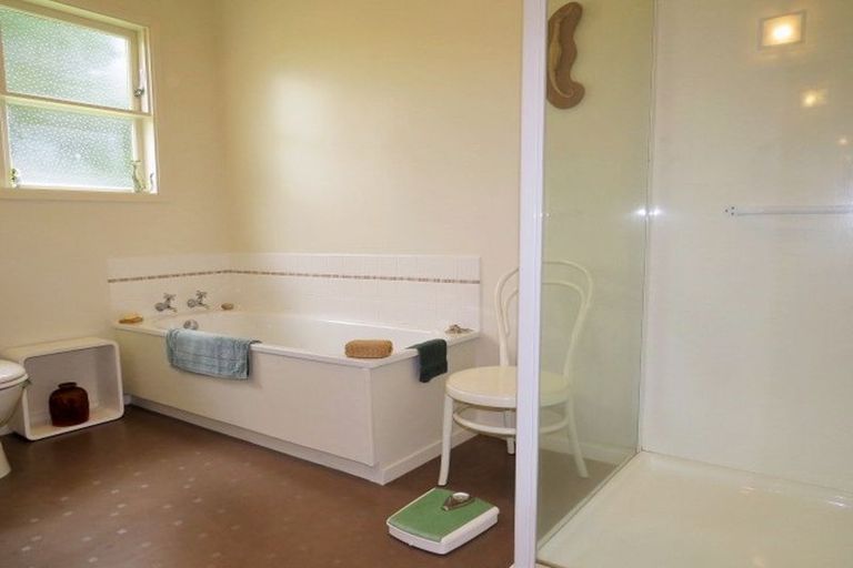 Photo of property in 4 Faraday Street, Carterton, 5713