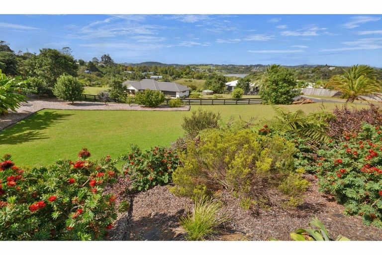Photo of property in 7 Palm Drive, Kerikeri, 0294