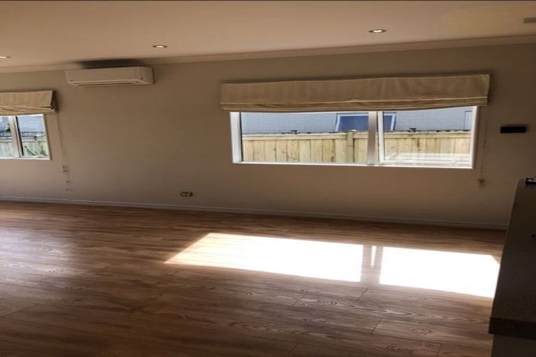 Photo of property in 21a Stamford Crescent, Flat Bush, Auckland, 2019
