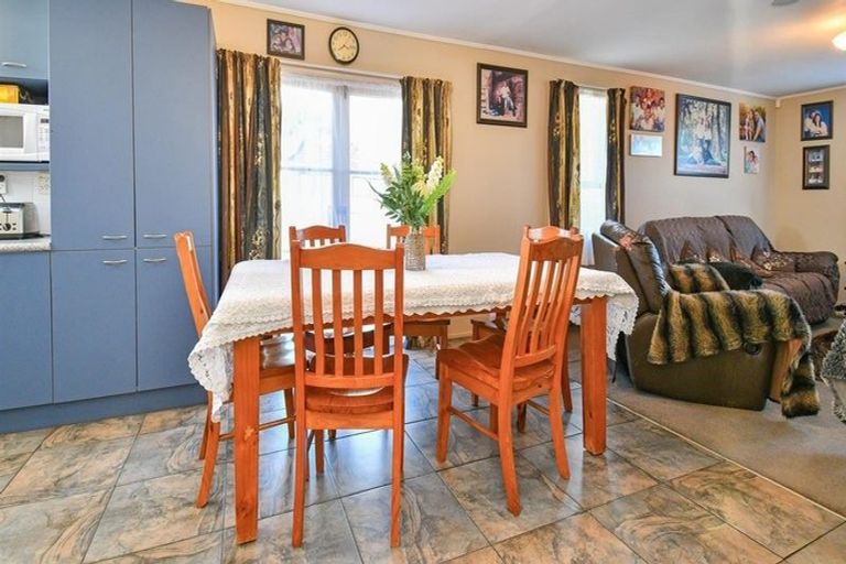 Photo of property in 9 Cathay Lane, Takanini, 2112