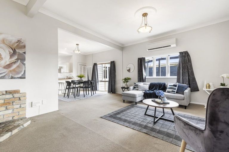 Photo of property in 15 Sillary Street, Hamilton East, Hamilton, 3216