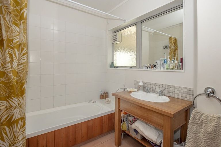 Photo of property in 50b Williams Street, Cambridge, 3434