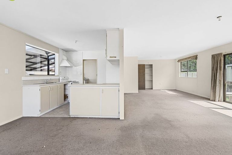 Photo of property in 17 Thames Street, Welbourn, New Plymouth, 4310